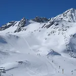 Haus Daniel *